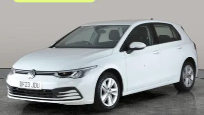 Used VW Golf VIII Life 150 HP (110 kW) 2023 Hatchback