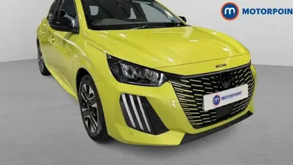Używany Peugeot 208 Allure 101 KM (74 kW) 2025 Żółty Hatchback