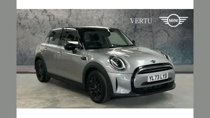 Used Mini Cooper Classic 136 HP (100 kW) 2024 Silver Hatchback