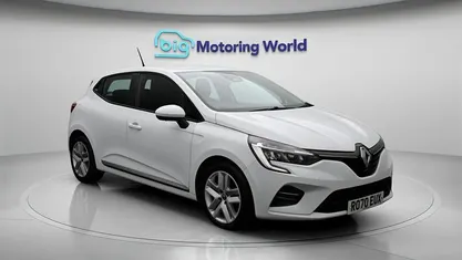 Used Renault Clio V Play 101 HP (74 kW) 2020 Hatchback