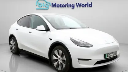 Used Tesla Model Y Long Range AWD 286 kW (389 HP) 2025 SUV