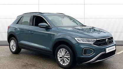 Used VW T-Roc Life 150 HP (110 kW) 2024 SUV