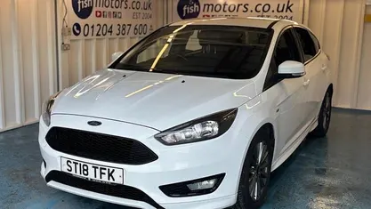 Used 2017 Ford Focus ST-Line Hatchback | £5,490 (Fair price)