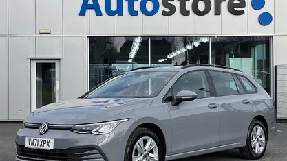 Used VW Golf VIII Life 116 HP (85 kW) 2023 Estate