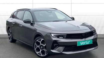 Used Vauxhall Astra Ultimate 131 HP (96 kW) 2025 Estate