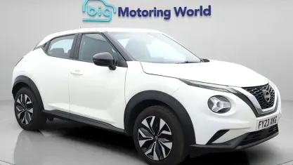 Begagnad Nissan Juke Acenta 114 HK (83 kW) 2023 Vit SUV