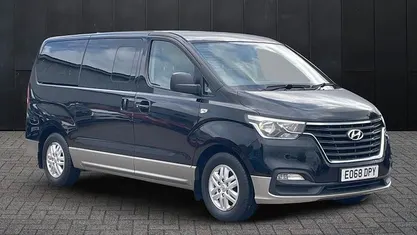 Used Hyundai I800 SE 170 HP (125 kW) 2018 MPV