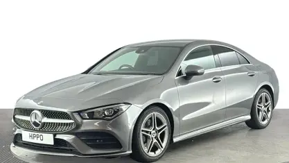 Usado Mercedes CLA200 AMG line 163 CV (119 kW) 2022 Gris Berlina