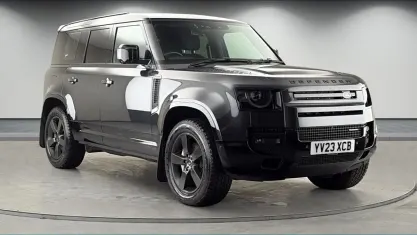 Used Land Rover Defender HSE Dynamic 300 HP (220 kW) 2023 Carpathian grey SUV