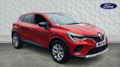 Red Used 2022 Renault Captur Iconic SUV | £13,695 (Fair price)