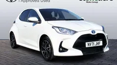 White Used 2021 Toyota Yaris Hybrid Design Hatchback | £16,000 (Fair price)