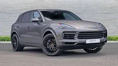 Quarzite grey metallic Used 2019 Porsche Cayenne S SUV | £46,990 (Fair price)