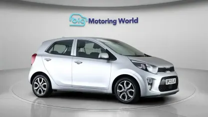 Used Kia Picanto 67 HP (49 kW) 2023 Silver Hatchback