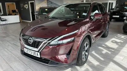 Used Nissan Qashqai N-Connecta 190 HP (139 kW) 2023 Red SUV