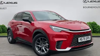 Used Lexus LBX 136 HP (100 kW) 2025 Red SUV