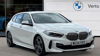 Usado BMW 118 M Sport 136 HP (100 kW) 2024 Branco Citadino