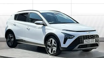 Used Hyundai Bayon Premium 101 HP (74 kW) 2023 White SUV