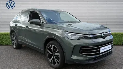Gebraucht VW Tiguan Elegance 204 PS (150 kW) 2025 Grün SUV
