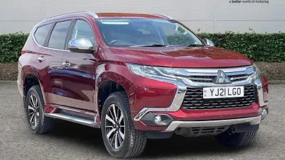 Used Mitsubishi Shogun 181 HP (133 kW) 2020 Red SUV
