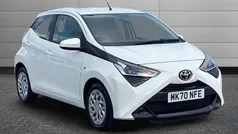Used 2020 Toyota Aygo X-play Hatchback | £9,191 (Fair price)