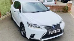 Lexus CT200h