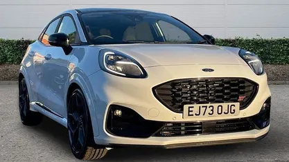 White Used 2023 Ford Puma ST Hatchback | £19,777 (Fair price)