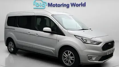Used Ford Tourneo Titanium 120 HP (88 kW) 2021 Estate