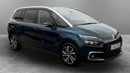 Używany Citroën C4 SpaceTourer Shine 131 KM (96 kW) 2022 Minivan