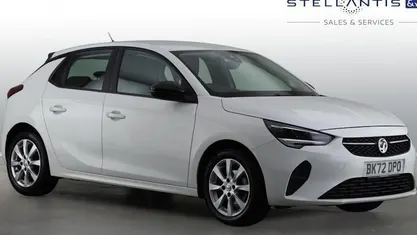 Used Vauxhall Corsa Design Edition 75 HP (55 kW) 2022 White Hatchback