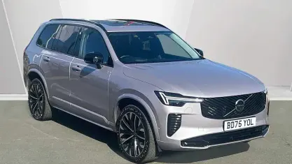 Usado Volvo XC90 Ultra 250 HP (183 kW) 2025 SUV