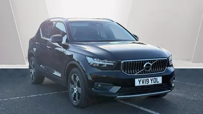 Black Used 2019 Volvo XC40 Inscription SUV | £22,989 (Fair price)