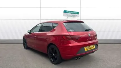 Used Seat Leon FR 131 HP (96 kW) 2019 Red Hatchback