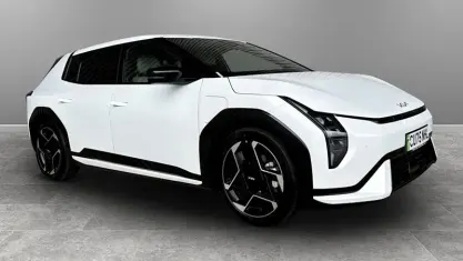 New Kia EV4 GT-Line 150 kW (204 HP) 2026 White Hatchback