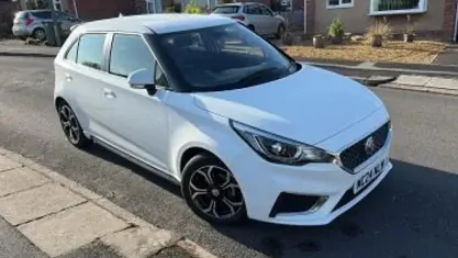 Used MG MG3 Exclusive 106 HP (77 kW) 2024 White Hatchback
