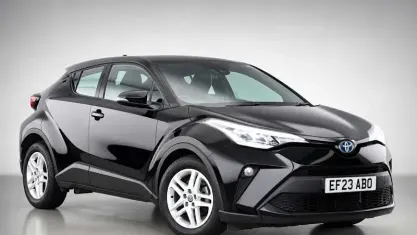 Used Toyota C-HR 122 HP (89 kW) 2023 SUV