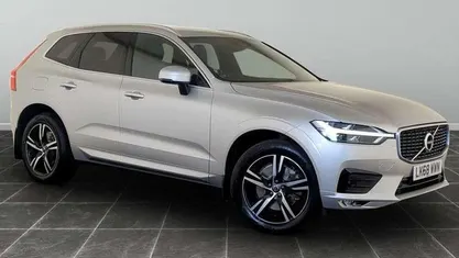Silver Used 2018 Volvo XC60 R-Design SUV | £18,995 (Fair price)