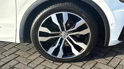 Used 2020 VW Tiguan R-line SUV | £18,999 (Fair price)