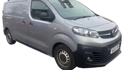 Used Vauxhall Vivaro Edition 101 HP (74 kW) 2021 MPV