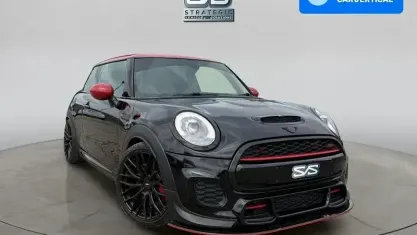 Usado Mini John Cooper Works Hatch 231 CV (169 kW) 2017 Utilitario
