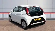 White Used 2020 Toyota Aygo X-play Hatchback | £8,087 (Fair price)