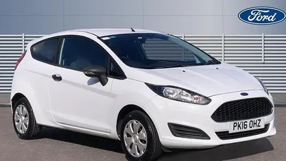Used Ford Fiesta Studio 60 HP (44 kW) 2016 Hatchback