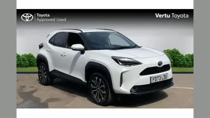 Used Toyota Yaris Cross Design 116 HP (85 kW) 2023 White SUV