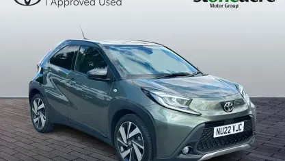 Used Toyota Aygo X 72 HP (52 kW) 2024 Green SUV