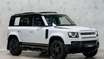 Used Land Rover Defender HSE Dynamic 300 HP (220 kW) 2024 White SUV