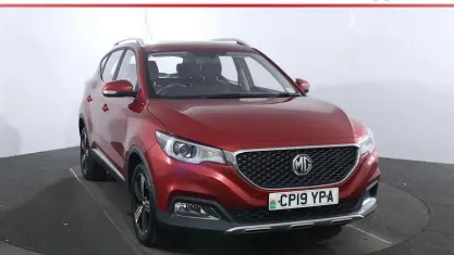 Usado MG ZS Exclusive 106 CV (77 kW) 2019 Rojo SUV