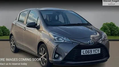 Used Toyota Yaris Hybrid 101 HP (74 kW) 2019 Hatchback