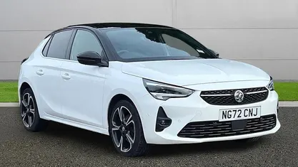 Used Vauxhall Corsa Ultimate 131 HP (96 kW) 2022 White Hatchback