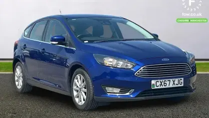 Used Ford Focus Titanium 120 HP (88 kW) 2017 Blue Hatchback