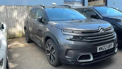 Used Citroën C5 Shine 226 HP (166 kW) 2022 Hatchback