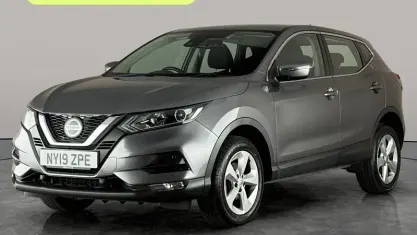 Używany Nissan Qashqai Acenta 116 KM (85 kW) 2018 Szary SUV